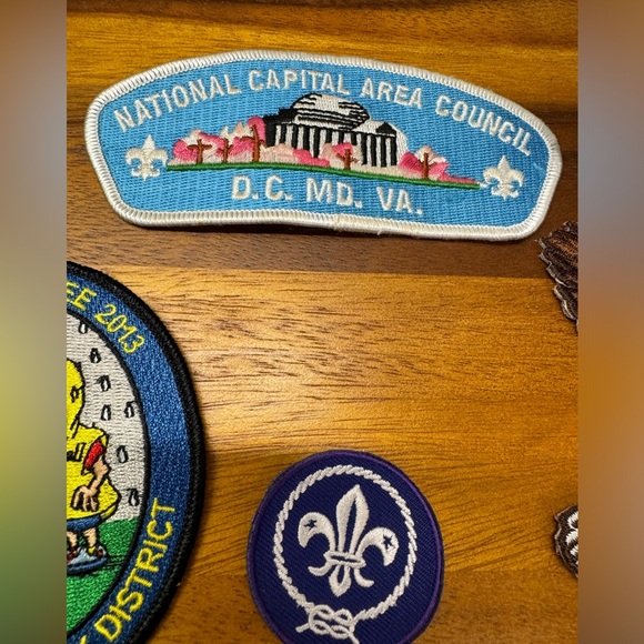 Boy Scout Patch Lot Of 4 With Bobcat Pin - Picture 3 of 4